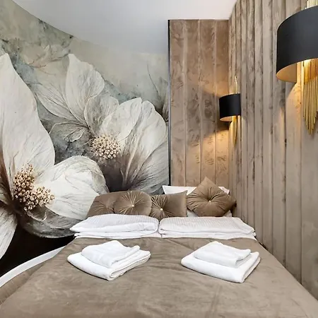 Lägenhet 2-bedroom Delux Wwa24 *